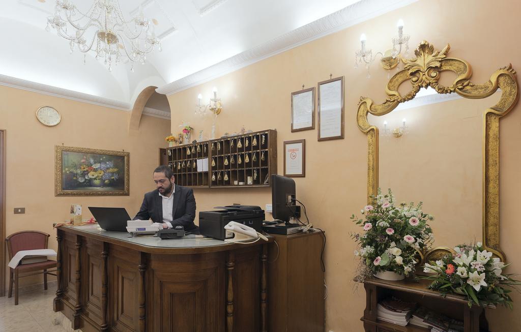 Hotel Oriente Рим Екстериор снимка
