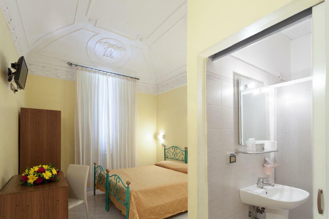 Hotel Oriente Рим Екстериор снимка